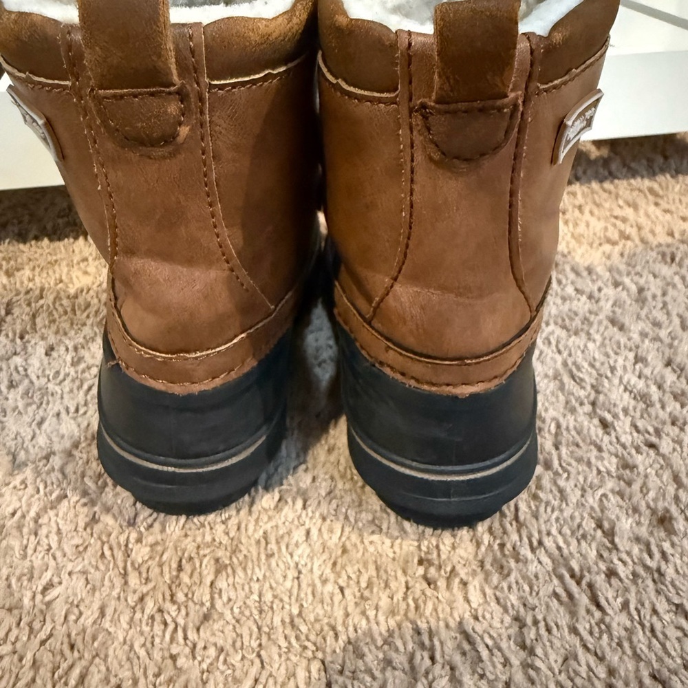 London Fog Kids Tan and Black Snow Boots - Picture 3 of 7